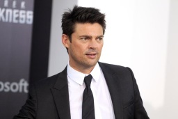 Karl Urban opinó que si los fanáticos quieren ver más de "Dredd" deberían pronunciarse al respecto